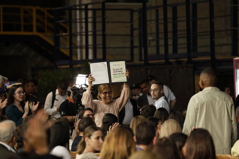 Taparales: apuesta del sector privado para la paz