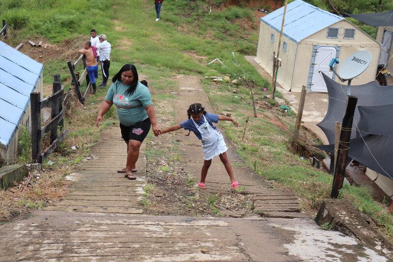 Una tierra y un hogar para mis hijos